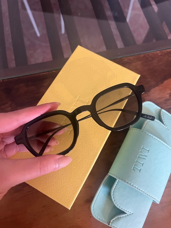 TIWI Accessories - Tiwi Le Club sunglasses